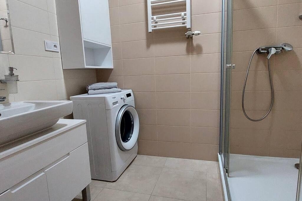 Апартаменты Apartman Soul 200 M Do Centra S Private Parking Free Кошице Экстерьер фото
